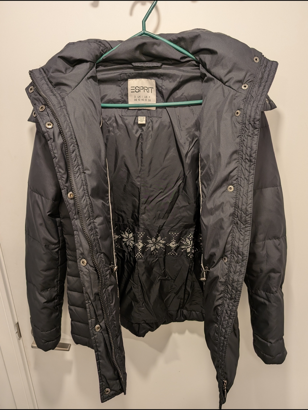 Esprit Women's Size US 6 Black Puffer Winter Coat